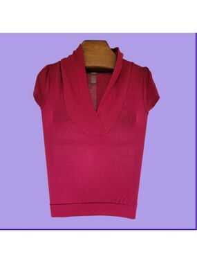 So Sik long sweater type top size Medium 18in across chest